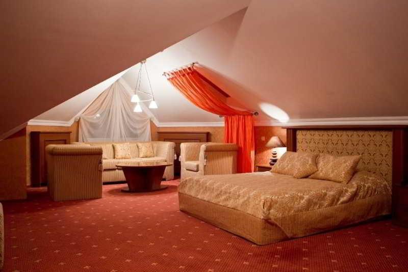 Diplomat Club Hotel Кишинів Номер фото