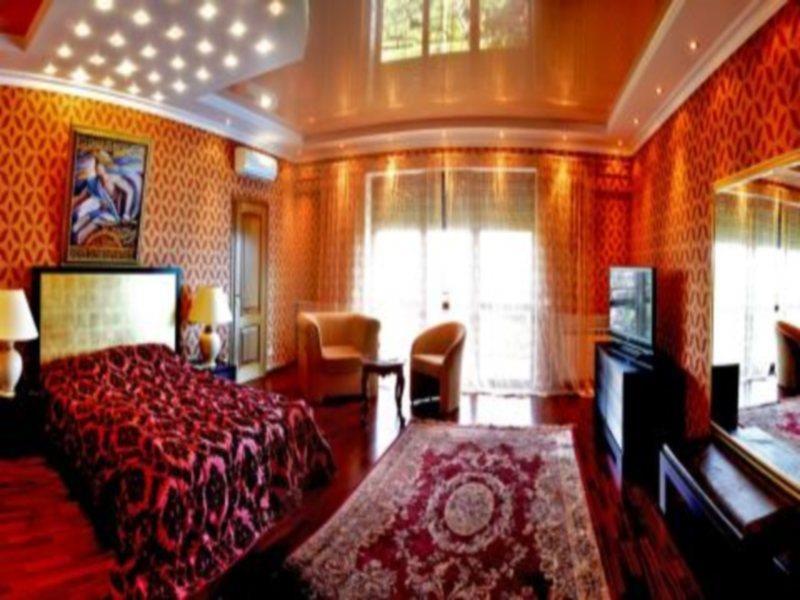 Diplomat Club Hotel Кишинів Екстер'єр фото