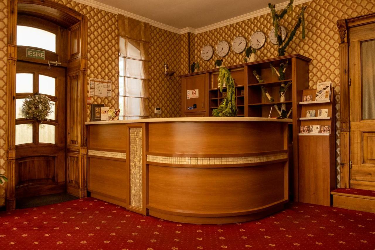 Diplomat Club Hotel Кишинів Екстер'єр фото