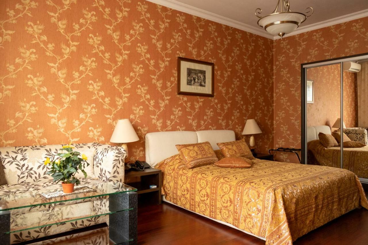 Diplomat Club Hotel Кишинів Екстер'єр фото