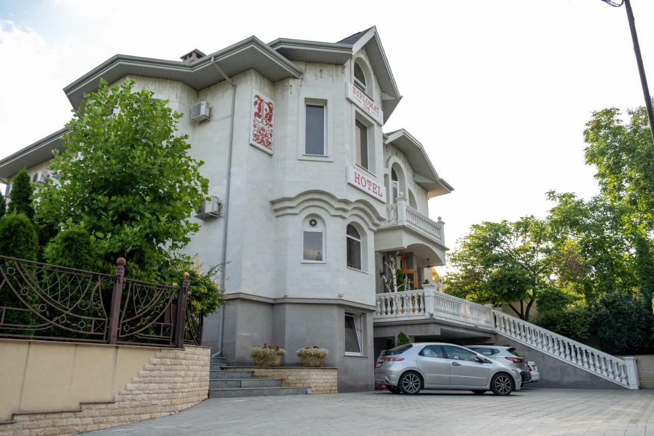 Diplomat Club Hotel Кишинів Екстер'єр фото